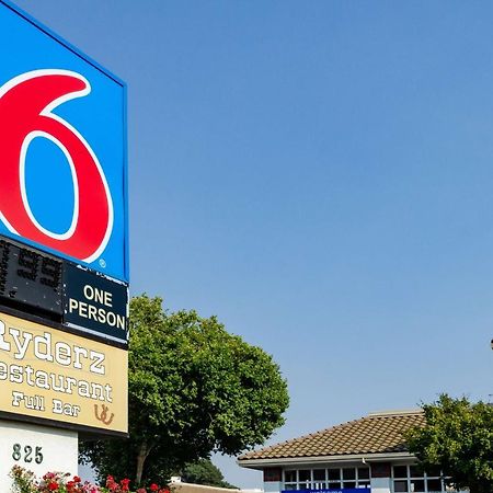 Motel 6 Oakdale, Ca Экстерьер фото