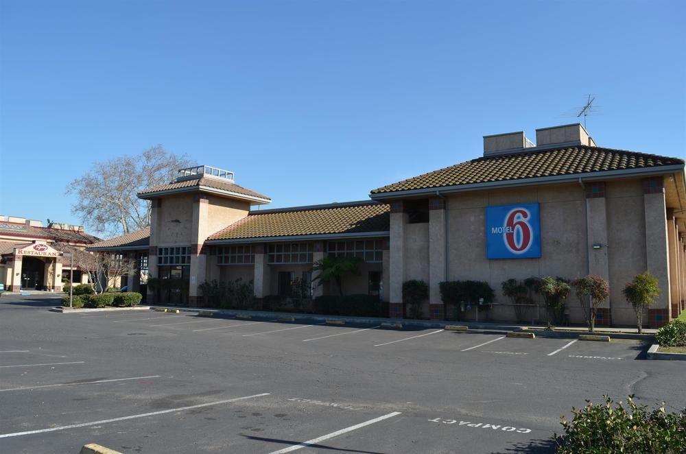 Motel 6 Oakdale, Ca Экстерьер фото