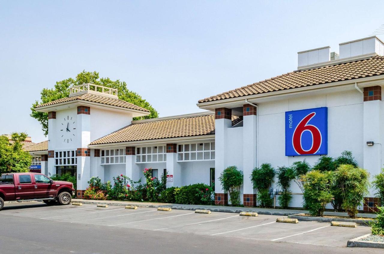 Motel 6 Oakdale, Ca Экстерьер фото