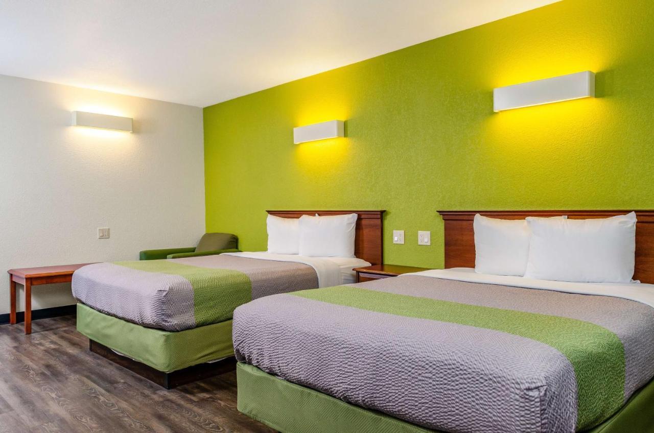 Motel 6 Oakdale, Ca Экстерьер фото