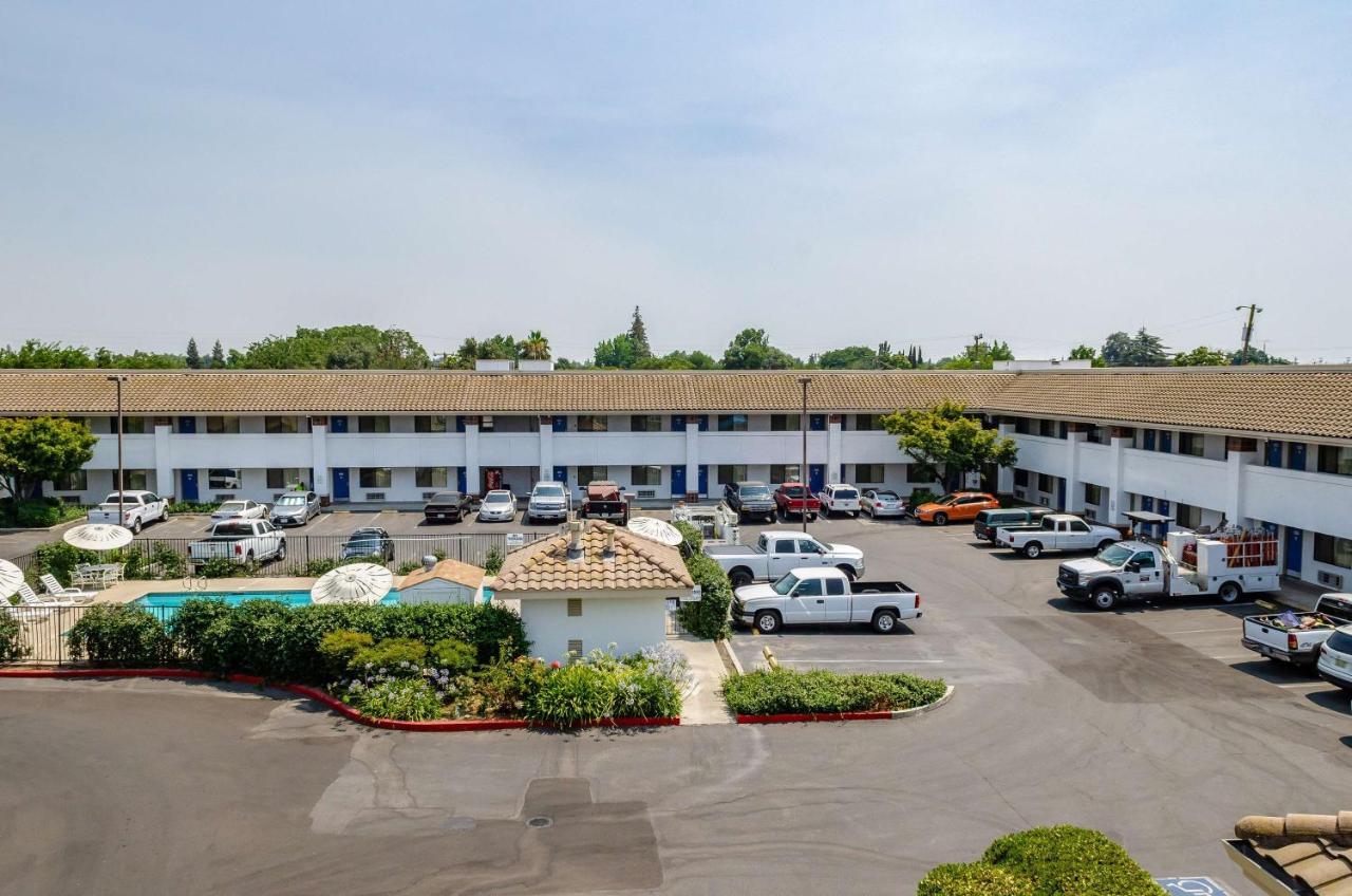 Motel 6 Oakdale, Ca Экстерьер фото