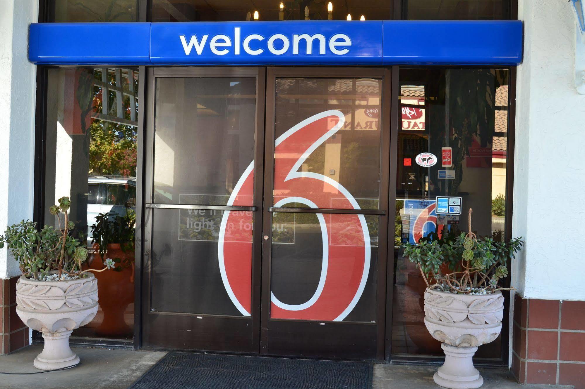 Motel 6 Oakdale, Ca Экстерьер фото