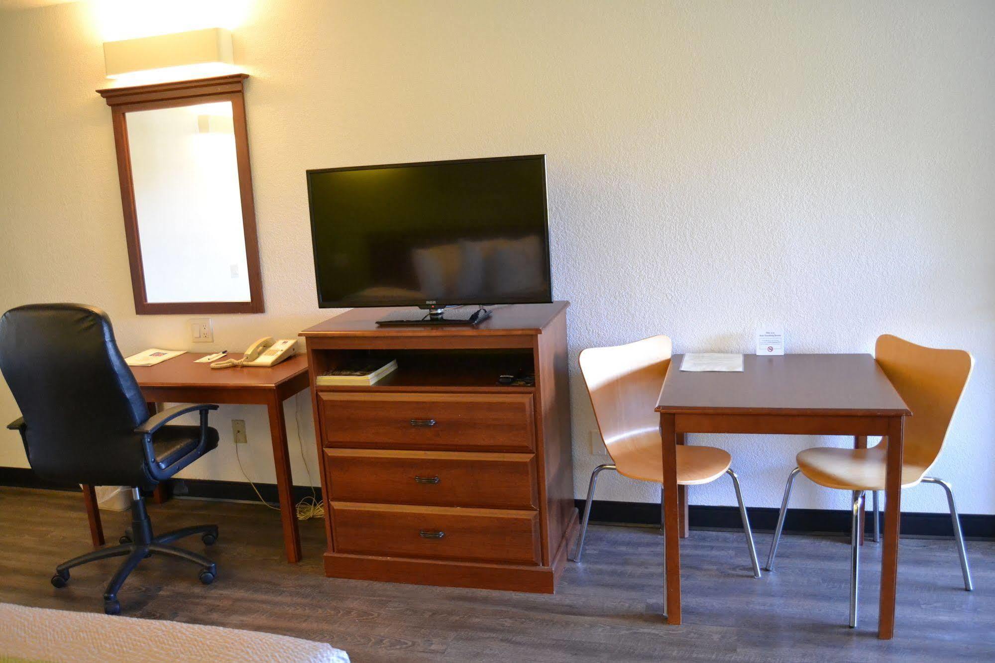 Motel 6 Oakdale, Ca Экстерьер фото