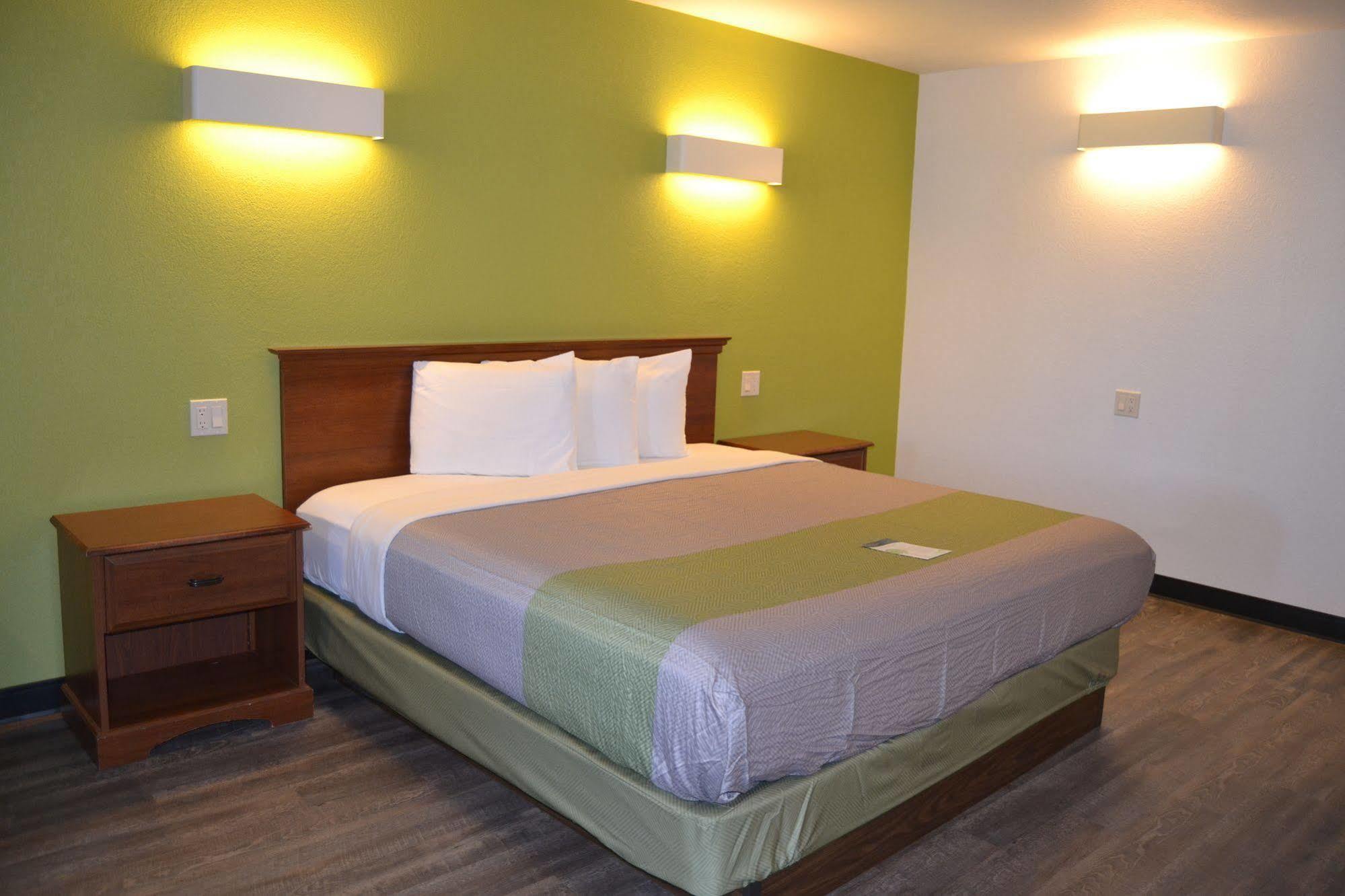 Motel 6 Oakdale, Ca Экстерьер фото