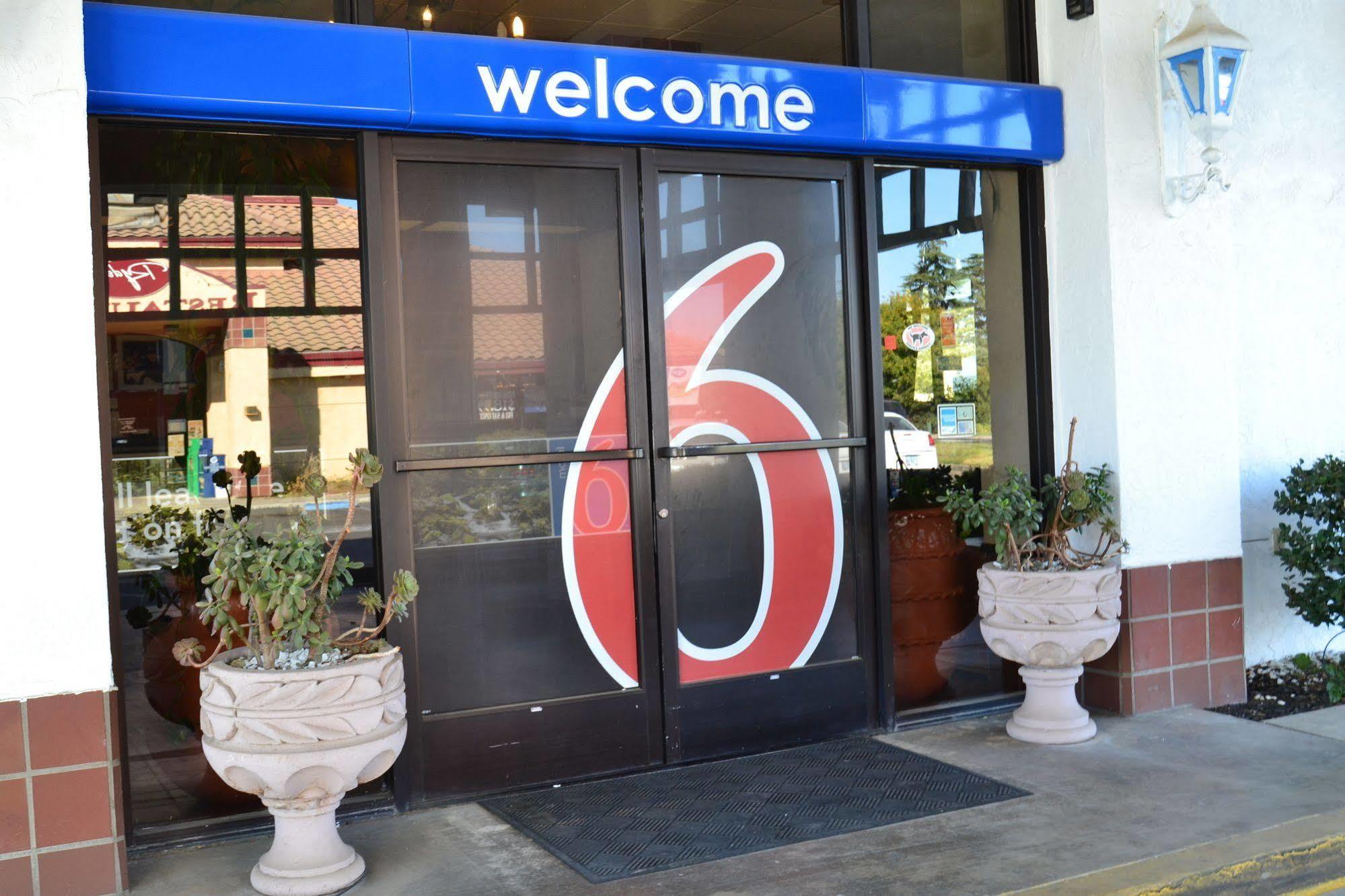 Motel 6 Oakdale, Ca Экстерьер фото
